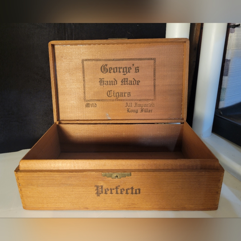 Vintage George Perfecto Wooden Cigar Box